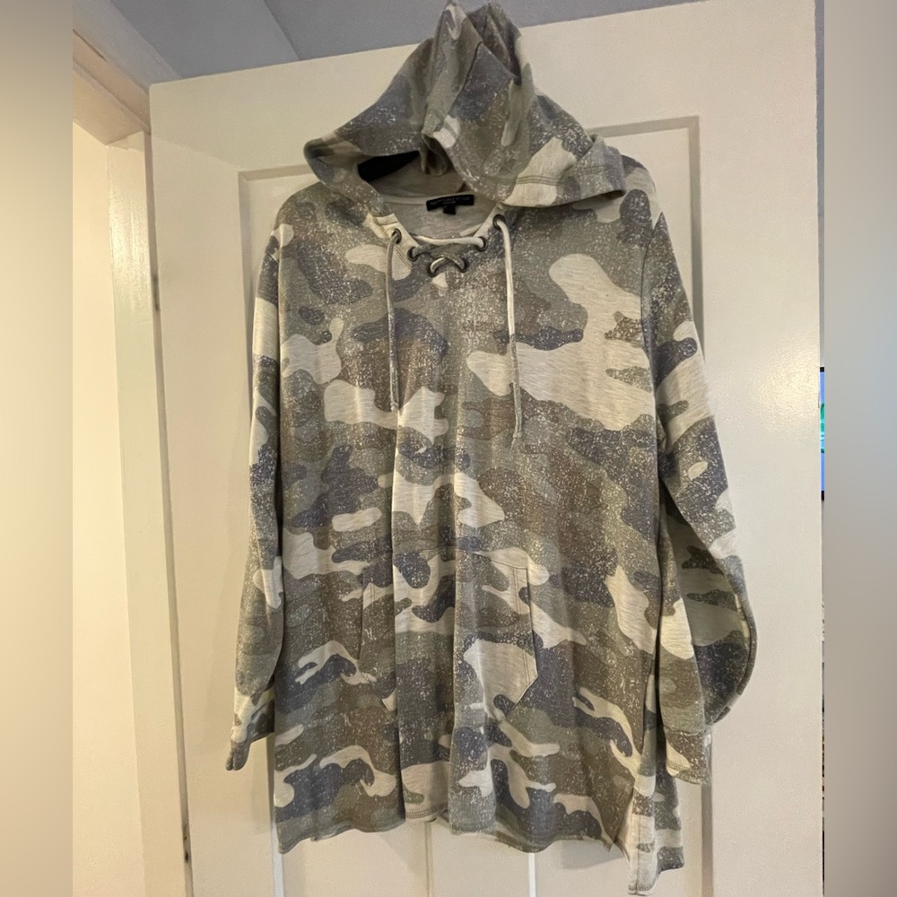 Lace up tunic with a hood